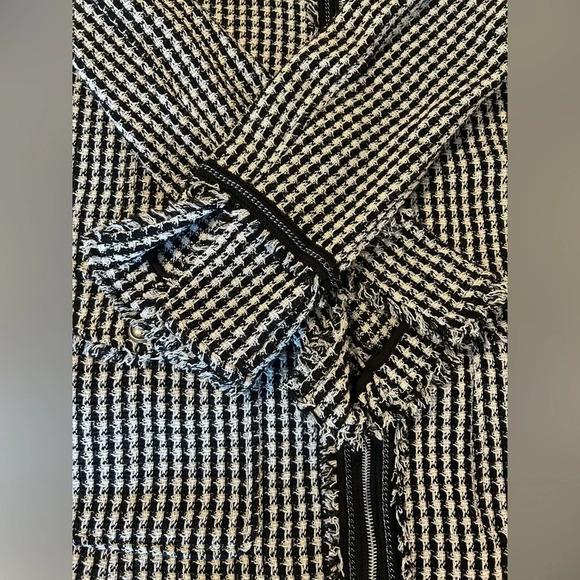 NWT Zara trf Outerwear Black White Tweed Chain Detailing Midi Coat Large - Picture 8 of 9